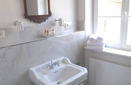 Neuruppin Bed & Breakfast | B&B Fiddler's Inn