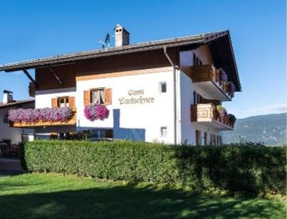 Kastelruth Bed & Breakfast | B&B Garni Lantschner