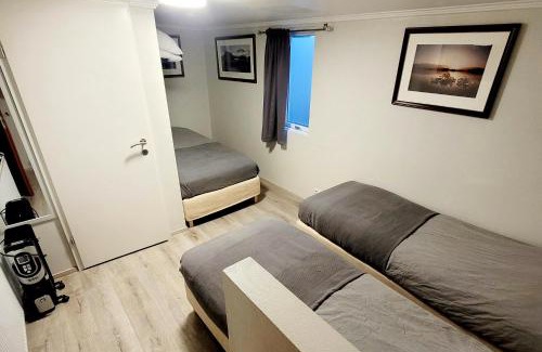 Innri-Njarthvik Bed & Breakfast | B&B Guesthouse - Bed and Breakfast Keflavik Centre