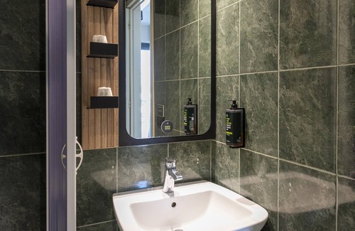 Pomezia Hotel | B&B Hotel Pomezia Cortese