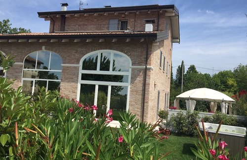 Formigine Hotel | B&B Il Melograno