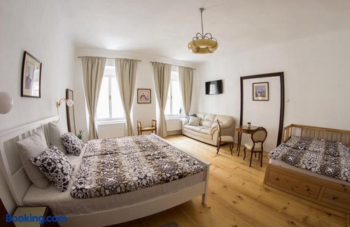 Cesky Krumlov Hotel | B&B Krumlov