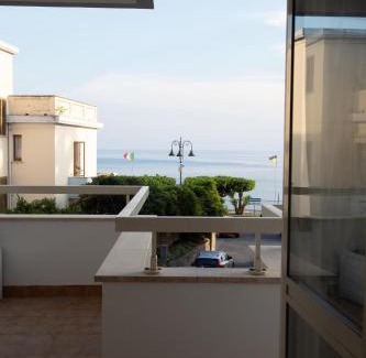 Diamante Bed & Breakfast | B&B Lungomare Diamante