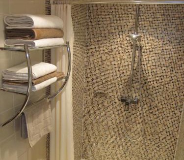 Verrieres House | B&B Maison des Etoiles Chambre d'hôtes Adult Only