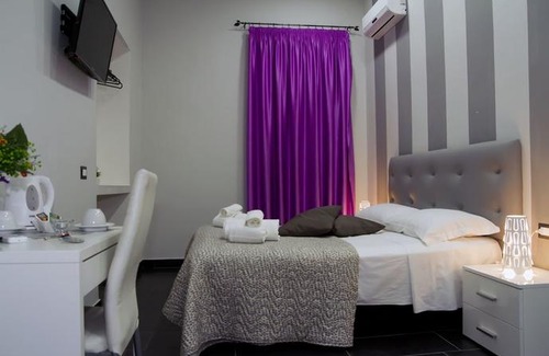Naples City Centre Bed & Breakfast | B&B Napoli Binario 1