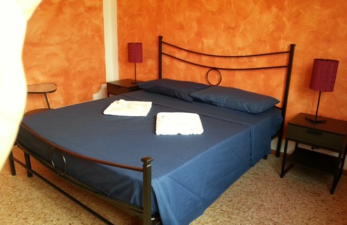 Rho Hotel | B b Oasis Passion Fiera - Triple Room with Wifi and AC, External Bathroom