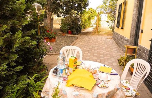 Rocca Grimalda Bed & Breakfast | B&B Pervinca