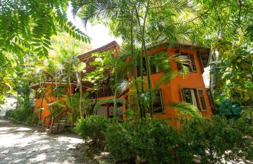 Carmen Cabin | B&B Ranchos Itaúna