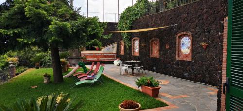 Santa Venerina Bed & Breakfast | B&B Villa Dagala