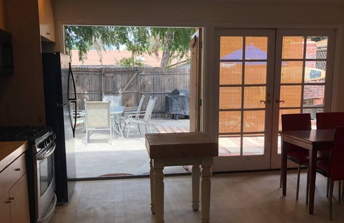 Mesa Verde Apartment | B- Costa Mesa Newport Huntington Beach EVERYTHING