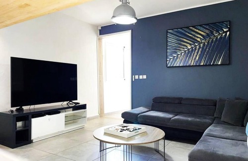 Bas du Fort Apartment | B-D-F, 2 Bedrooms, 5 guests, 1.5 bath, Terrasse