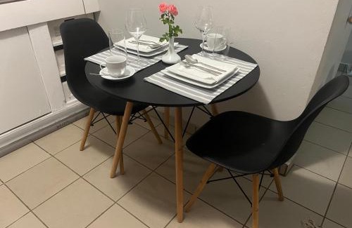 Greater Johannesburg Metropolitan Area House | B-Hive at Devland Room 3