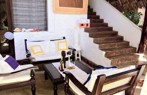 Malindi Cottage | B09 Beachfront cottages