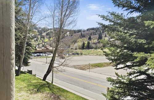 Deer Valley Apartment | B11 Powder Run condo