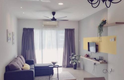 Kampung Kuala Pari Apartment | B3 Superb PoolView Manhattan Waterpark Homestay Ipoh4-8Pax NETFLIX