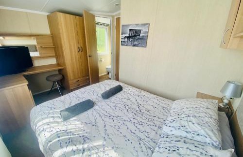 Padstow Resort | B47 Caravan Seven Bays