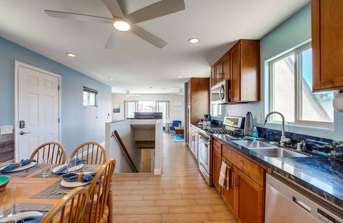 Mission Beach House | B5339 Island Sands 2