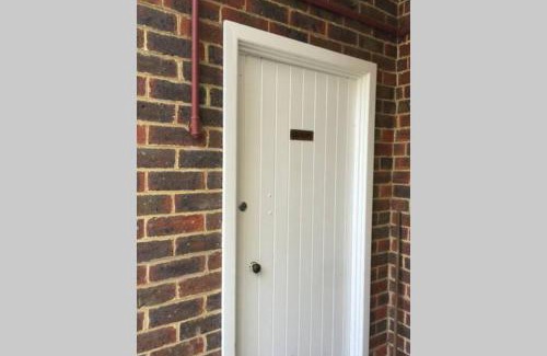 Crawley Apartment | B7 Crawley Apartment 1 BRM & Sleepout near UWA
