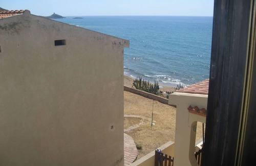 Tresnuraghes House | BA2 Nice apartment in waterfront villa- Private stair to the sandy beach