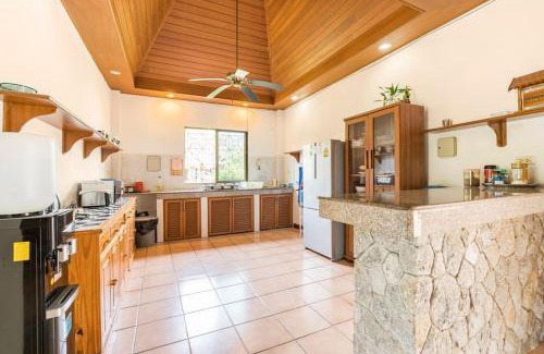 Cherngtalay Ski Chalet | Baan Coconut