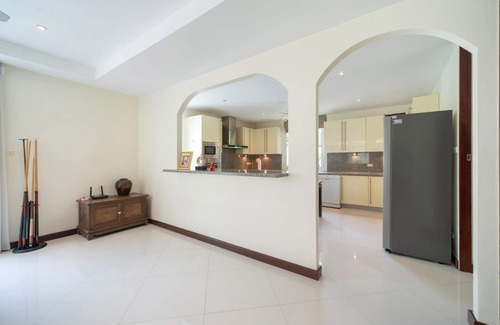 Cherngtalay Villa | Baan Kaja pool villa near Surin beach