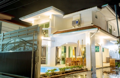 Na Kluea Villa | Baan Mali Pattaya Pool Villa Free elec.+pool