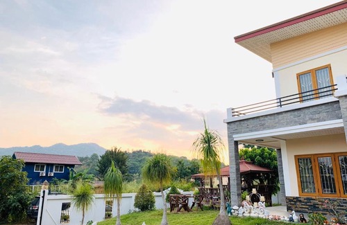 Nong Nam Daeng Villa | Baan SamPeeNongg Khaoyai