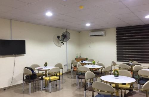 Yaba Hotel | Babcock University House