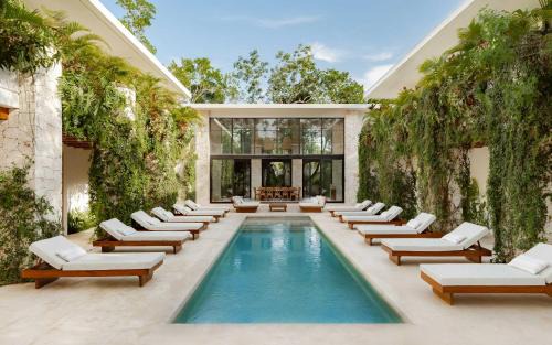 Tulum House | Babylon - Villa 10 Pools - Gym - Game Room