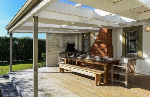 Waimarama House | Bach No 40 - Waimarama Holiday Home