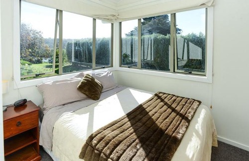Waimarama House | Bach No 40 - Waimarama Holiday Home