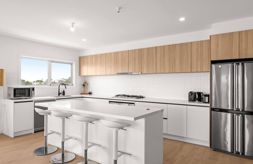 San Remo House | Back Beach Views in San Remo