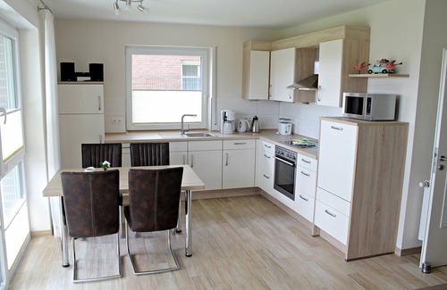 Horumersiel Condo | Backbord - modern apartment - centrally located and close to the beach