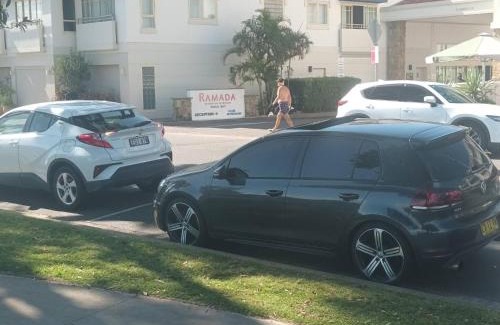 Shoal Bay House | Backpackers Waterfront Stay at Shoal Bay Stayz with Dave Stays