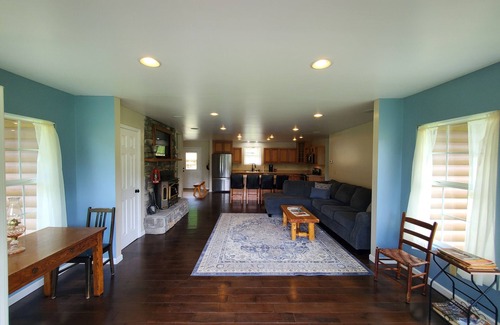 Summerlee House | Backwoods retreat 12 miles from New River Gorge Bridge