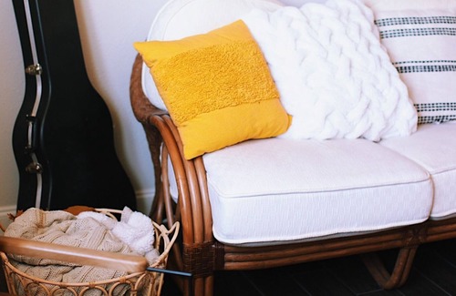 Ruskin House | Backyard Dolphins, 1 Miles to Beach, Sleeps 8, Private Hot Tub, & Full Kitchen