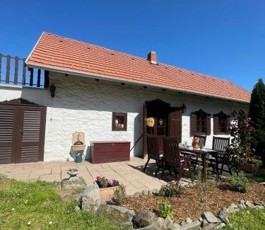 Badacsonytomaj House | Badacsonyi Présház