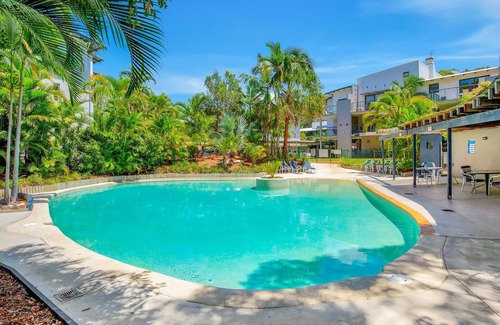 Rainbow Beach Apartment | Baden 62 - Rainbow Shores. Beach Escape, Air con, Pool, All beds made
