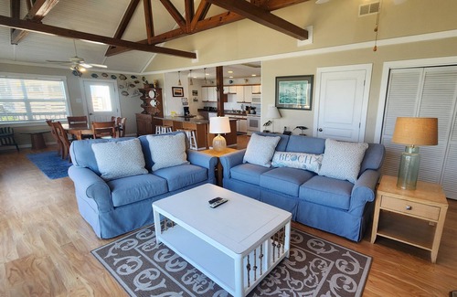 Ocracoke House | Badger Bungalow: Sunsets over Pamlico Sound, private boat dock.