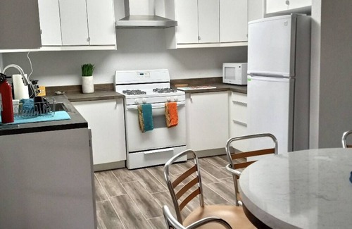 Coachella House | ♦️Bagdouma park community pool access in June 10 Ck 4 dates⭐️♦️ &discounted stay