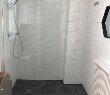 20th Arrondissement Apartment | Bagnolet 2 - KP - Parisian studio near Père Lachaise for 2 pers