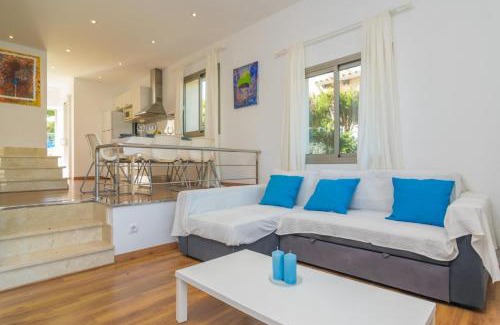 Son Serra de Marina Ski Chalet | Bahamas 2