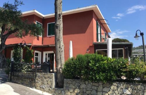 San Lorenzo al Mare House | Baia dei Gabbiani