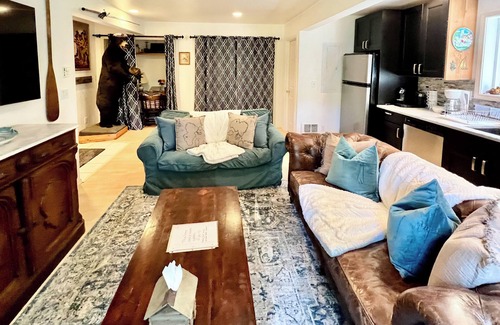 Rollingbay House | Bainbridge Island Group Retreat w/Pickleball!
