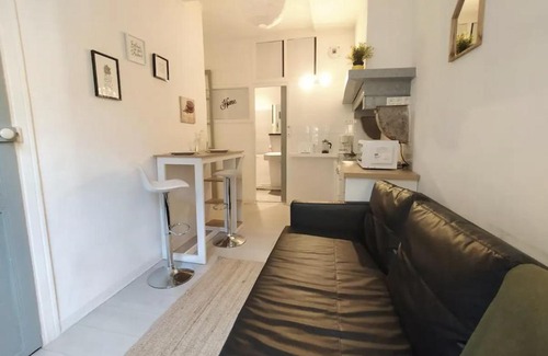 Bayonne Apartment | Baiona Sainte Cath 1-Bat