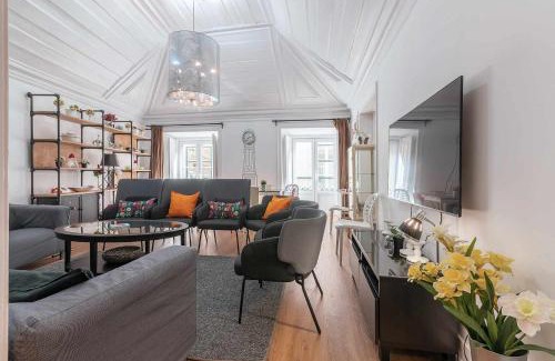 Encarnacao Apartment | Bairro Alto Palace Special for Groups up to 24 guests