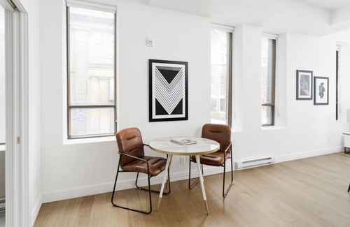International District Apartment | BAKAN - Gem in the city : MODERN Loft in Old Mtl/DT