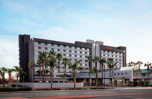 Downtown Hotel | Bakersfield Marriott at The Convention Center