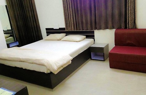 Pandharpur Hotel | Balaji Lodging Services