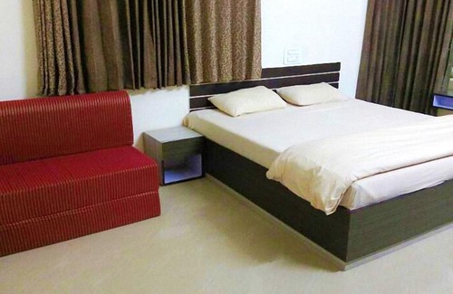Pandharpur Hotel | Balaji Lodging Services